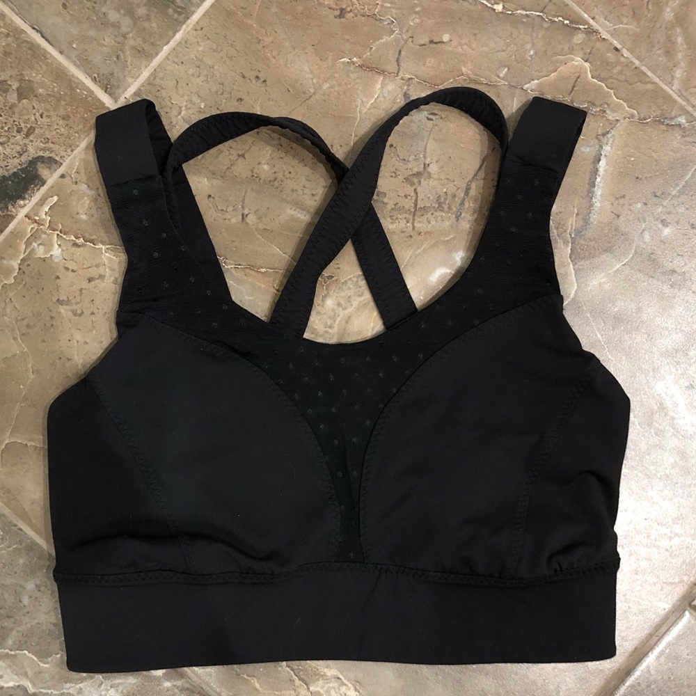 Lululemon sports bra size 8!